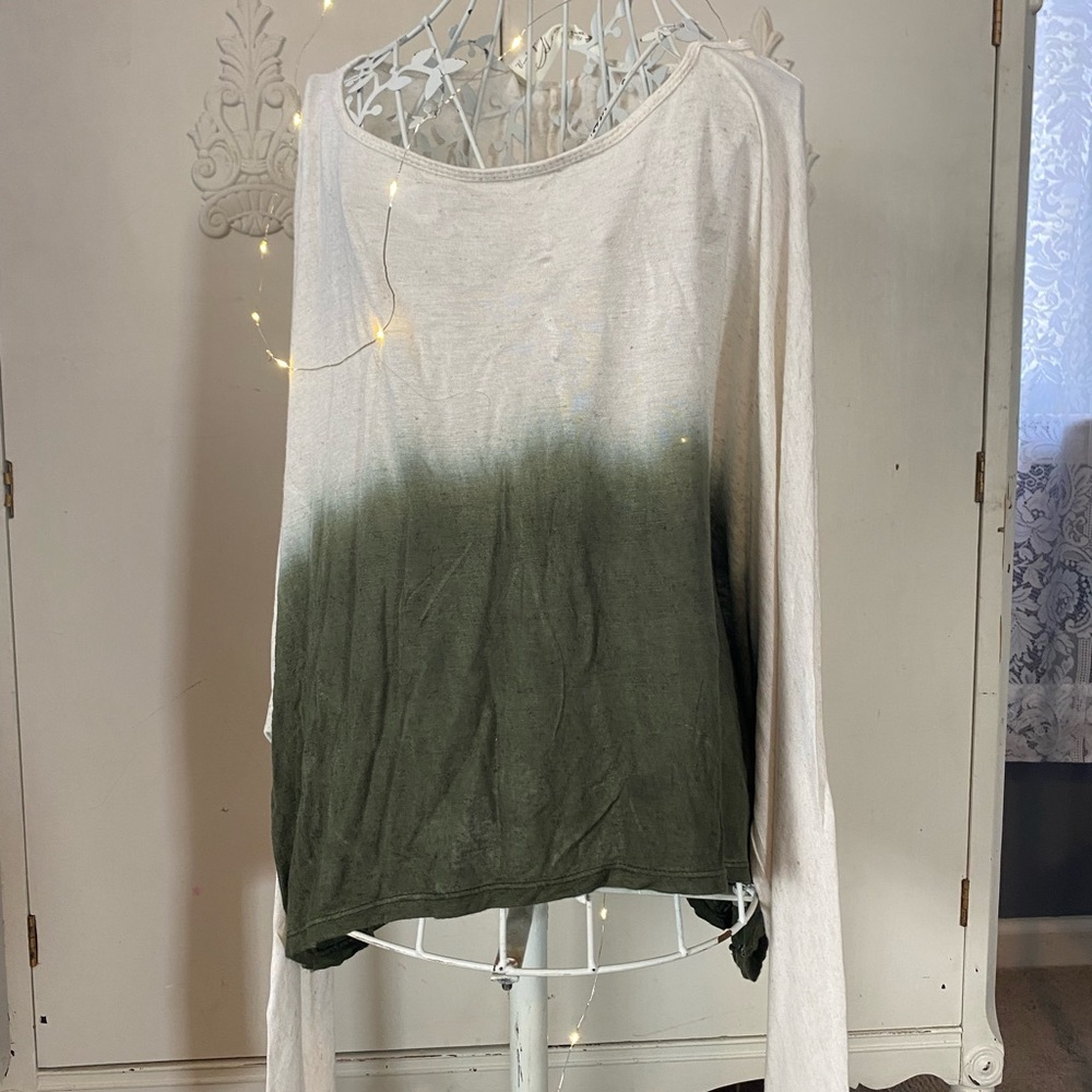 Vintage Havana green and cream crop top. Like new